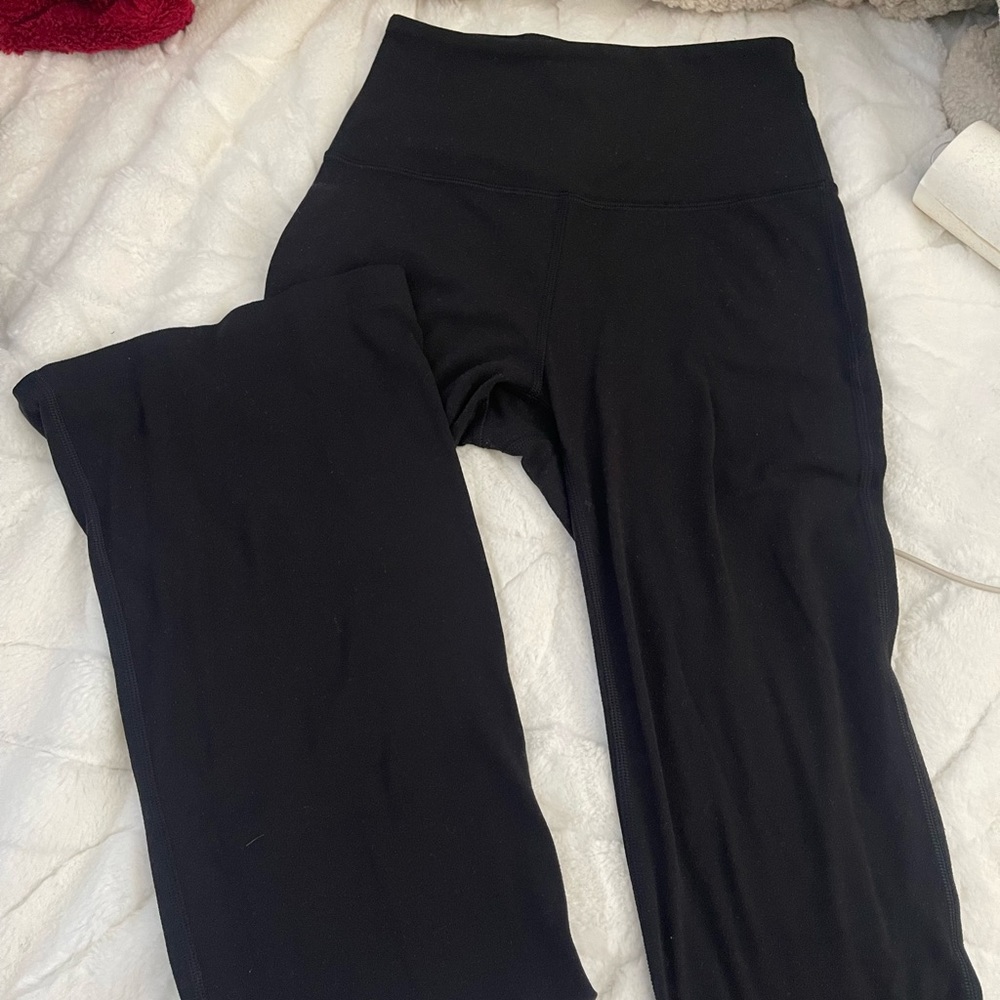 Lululemon Groove Pant Legging, Size 2, Black